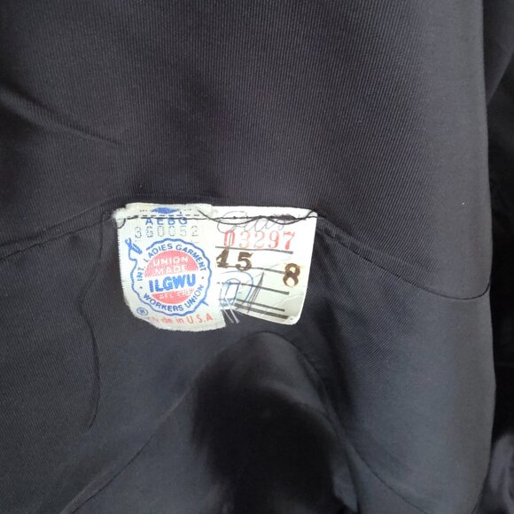 Vintage Morton Myles for the Warrens black velvet gold trim jacket union made - Picture 5 of 9